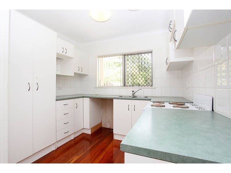 34 Argyle Street, Seventeen Mile Rocks QLD 4073
