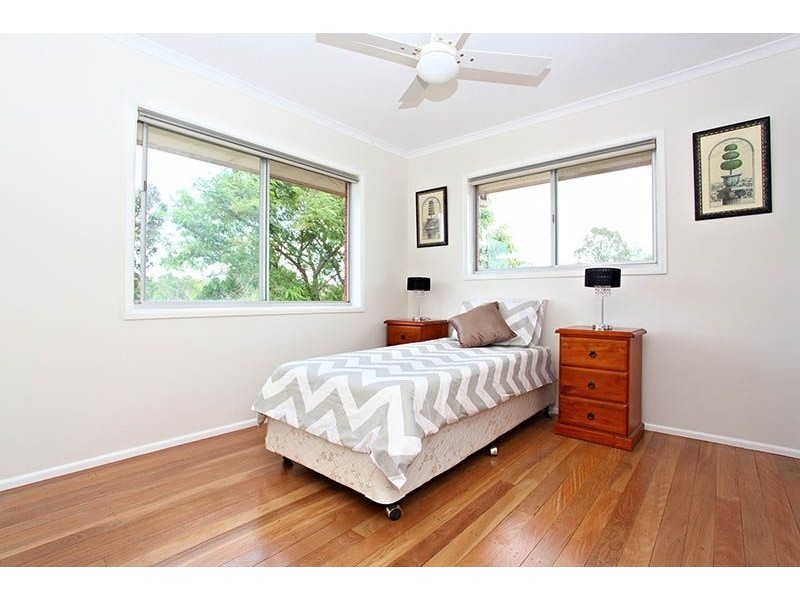 12 Poseidon Crescent, Jamboree Heights QLD 4074