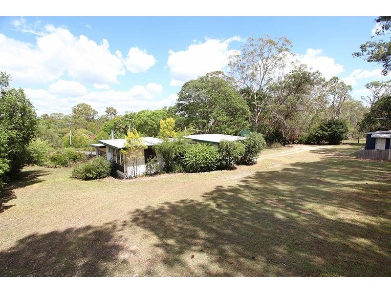 1011 Blunder Road, Doolandella QLD 4077