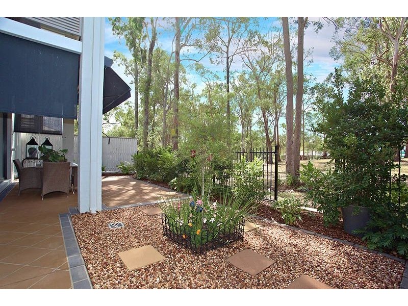 11 Fairway Circuit, Mount Ommaney QLD 4074