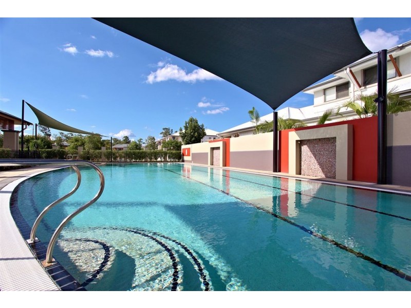 11 Fairway Circuit, Mount Ommaney QLD 4074