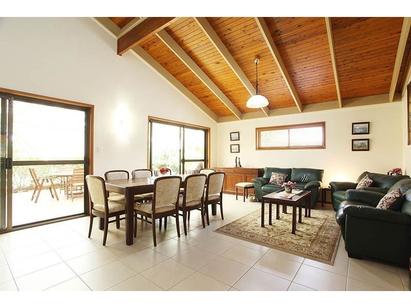 11 Kosciusko Street, Middle Park QLD 4074