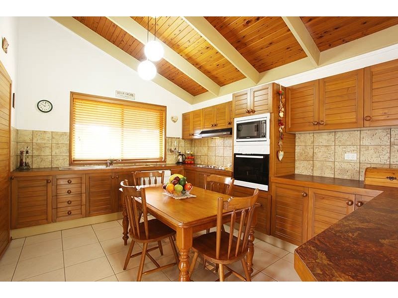 11 Kosciusko Street, Middle Park QLD 4074