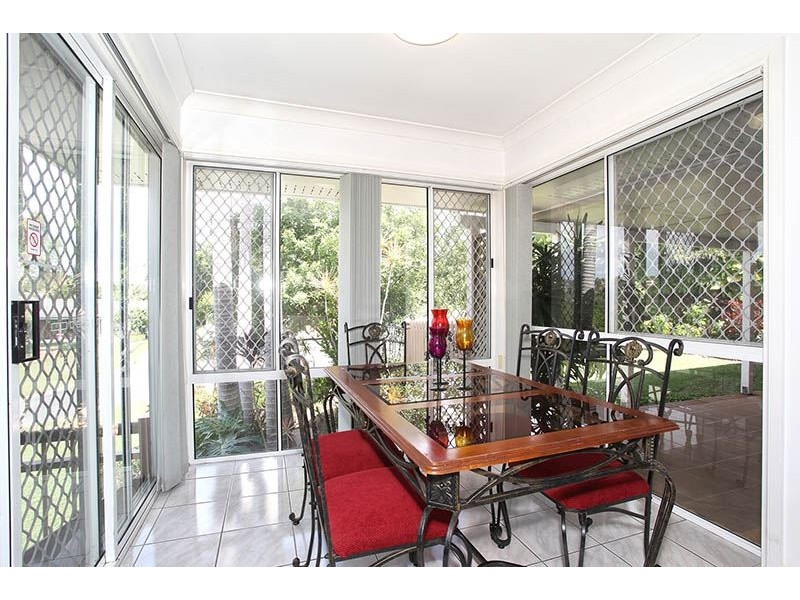 8 O’Reilly Street, Sinnamon Park QLD 4073