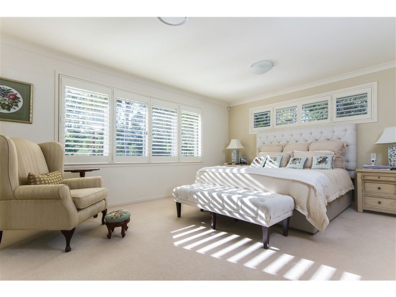 21 Fairway Court, Mount Ommaney QLD 4074