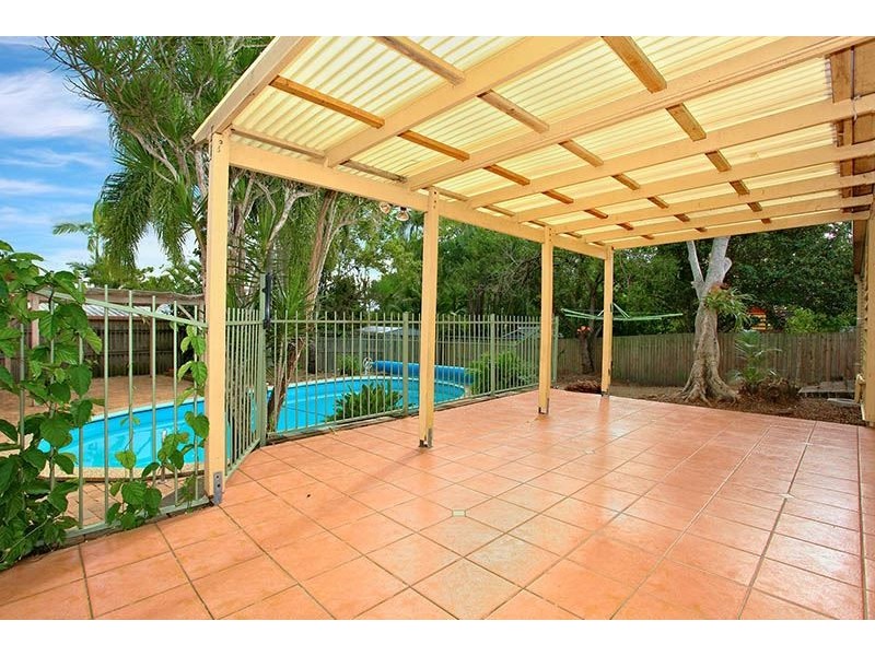 40 Dandenong Road, Jamboree Heights QLD 4074