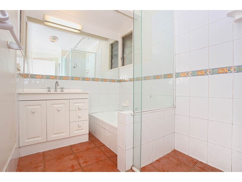 40 Dandenong Road, Jamboree Heights QLD 4074
