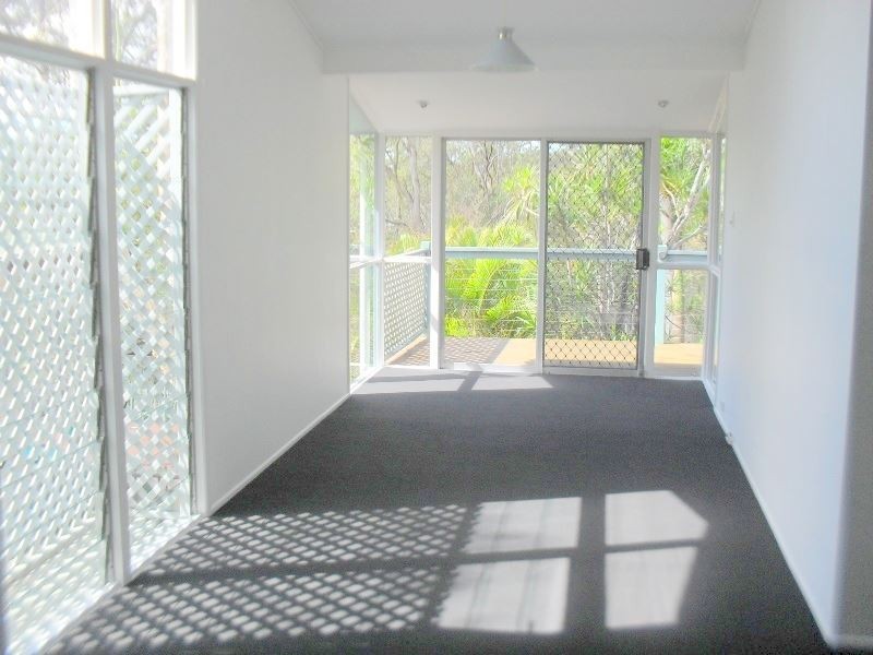 8 Fig Tree Pocket Road, Chapel Hill QLD 4069