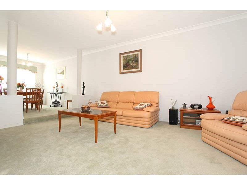 35 Balaton Street, Westlake QLD 4074