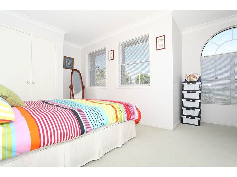 35 Balaton Street, Westlake QLD 4074