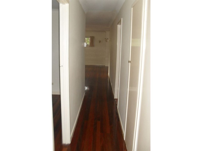 35 Marshall Lane, Kenmore QLD 4069
