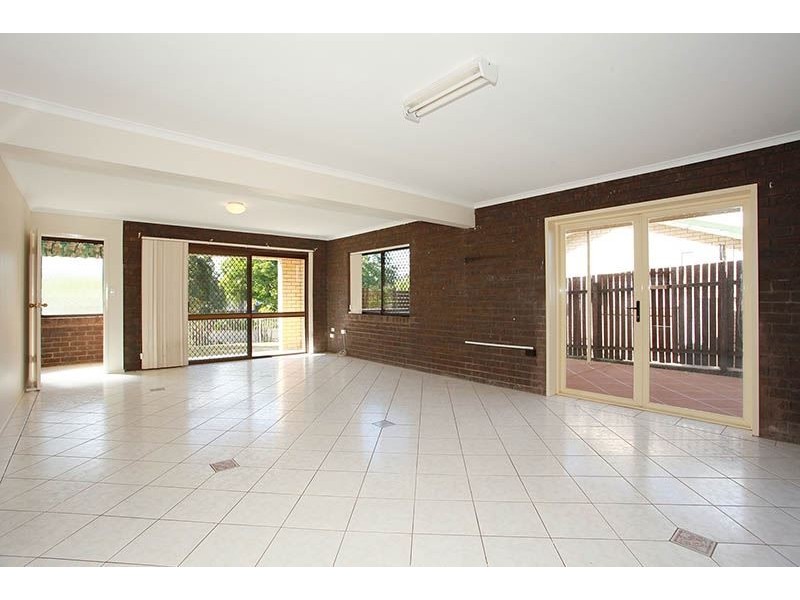 32 Gertrude Mcleod Crescent, Middle Park QLD 4074