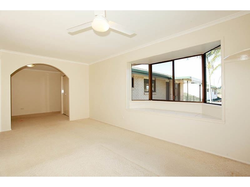 32 Gertrude Mcleod Crescent, Middle Park QLD 4074