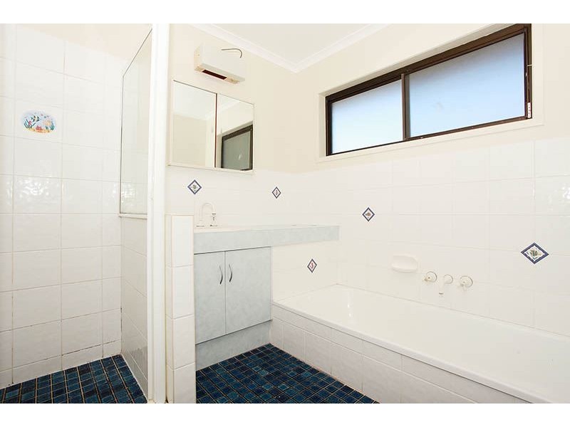 32 Gertrude Mcleod Crescent, Middle Park QLD 4074