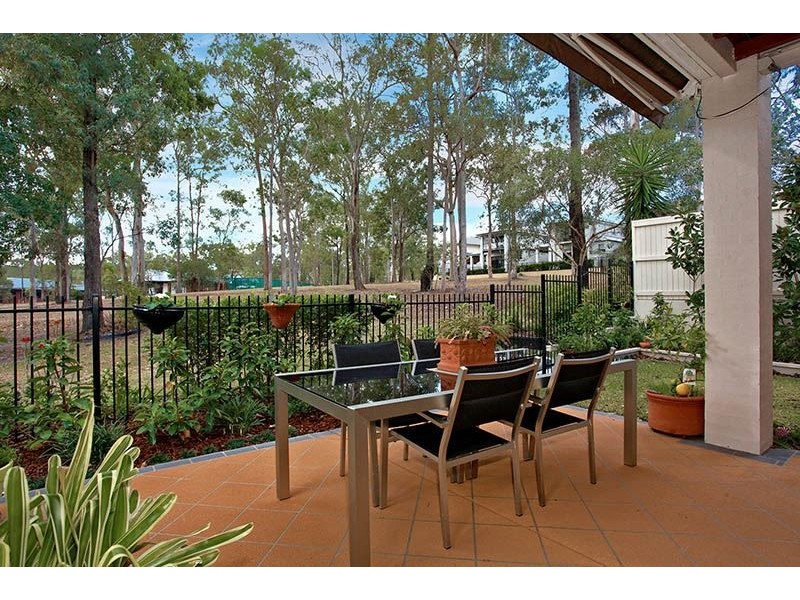 15 Fairway Court, Mount Ommaney QLD 4074
