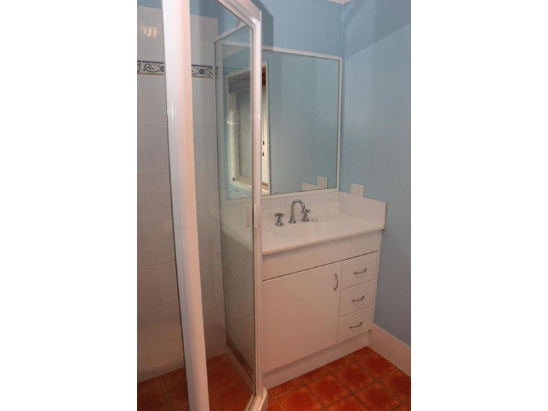 10 Radiata Place, Forest Lake QLD 4078