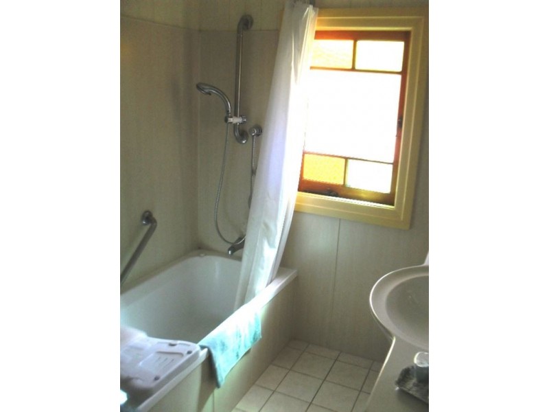 5 Scriven Street, Mount Crosby QLD 4306