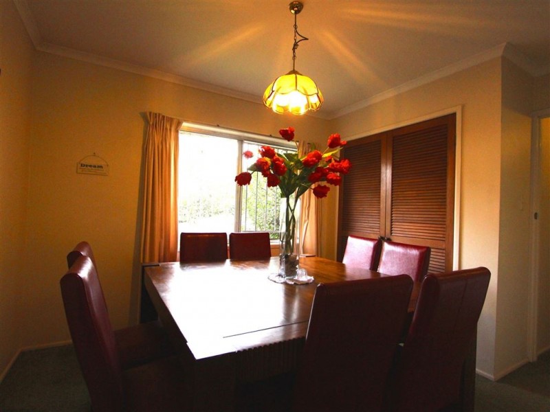 26 Ashburton Street, Chapel Hill QLD 4069