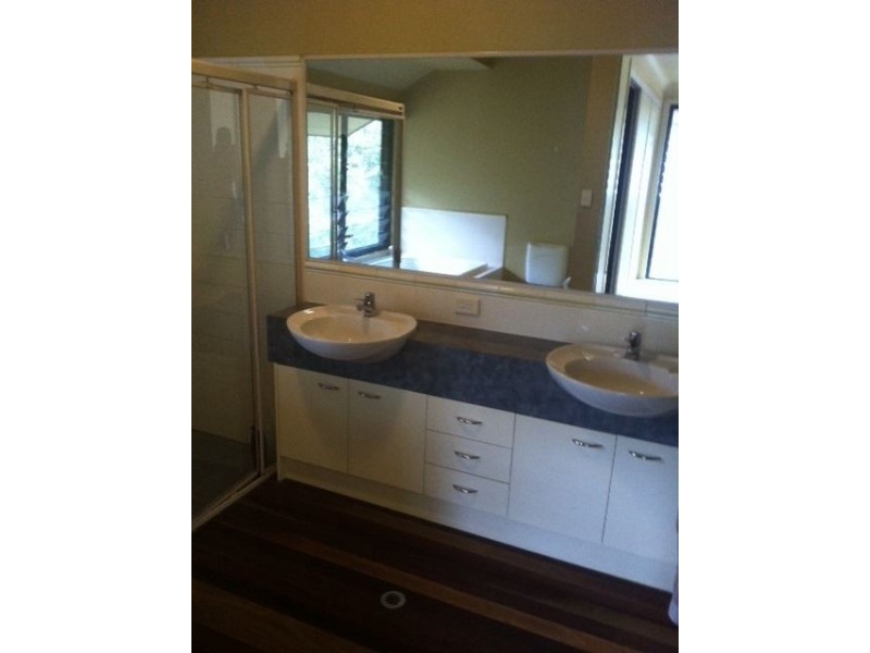 70 Lilly Pilly Road, Pullenvale QLD 4069