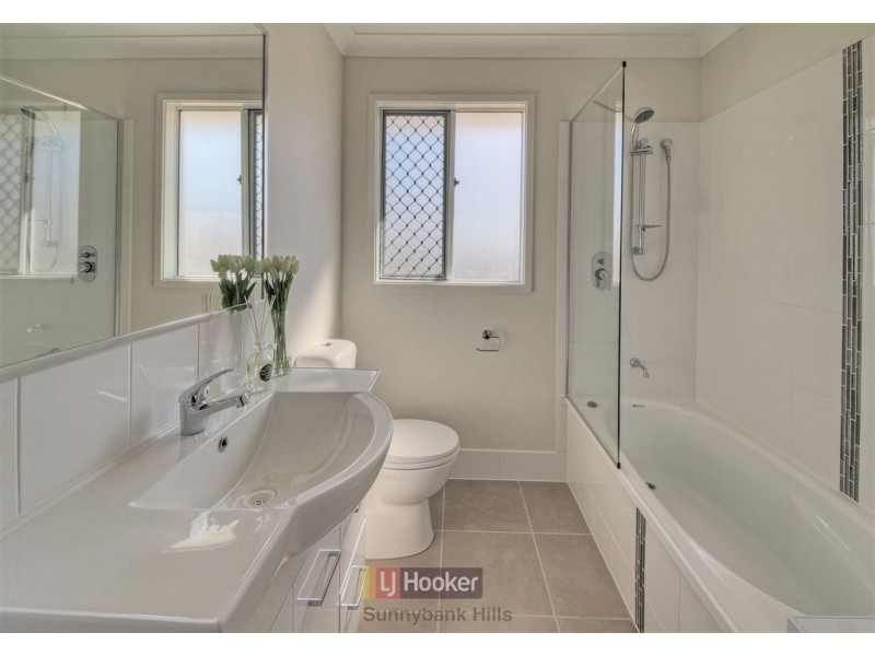 32 Sophie Place, Doolandella QLD 4077