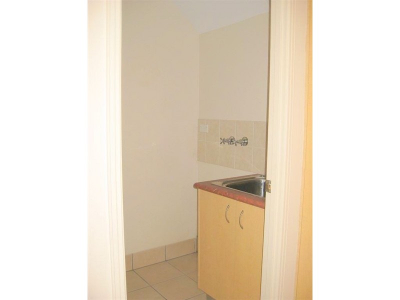 6/7 Glorious Way, Forest Lake QLD 4078