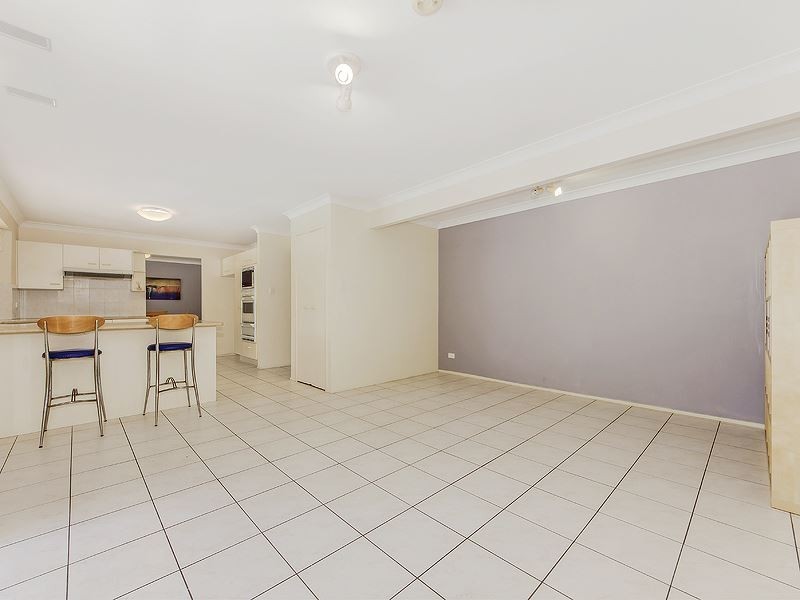 28 Baronga Street, Middle Park QLD 4074