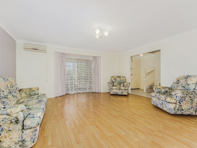 28 Baronga Street, Middle Park QLD 4074