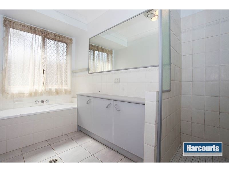 105 Riverhills Road, Middle Park QLD 4074