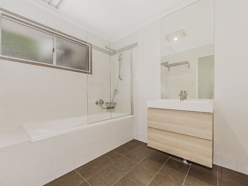 19 Spinnaker, Jamboree Heights QLD 4074