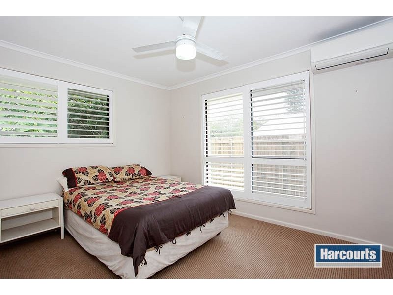 70 Mount Ommaney Drive, Jindalee QLD 4074