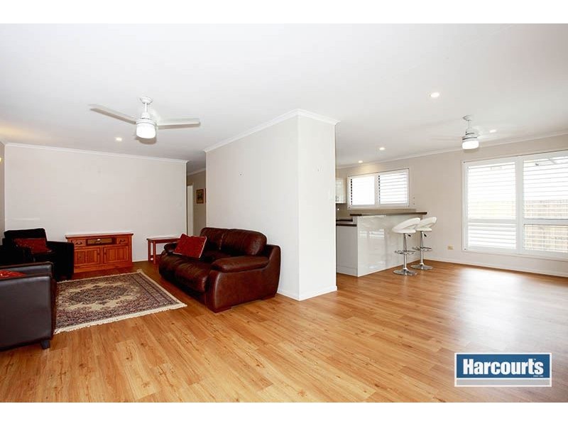 70 Mount Ommaney Drive, Jindalee QLD 4074