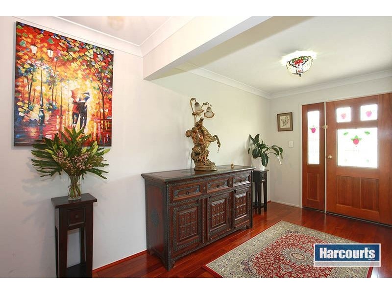 4 Malia Street, Sinnamon Park QLD 4073