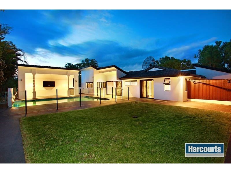 68 Mount Ommaney Drive, Jindalee QLD 4074