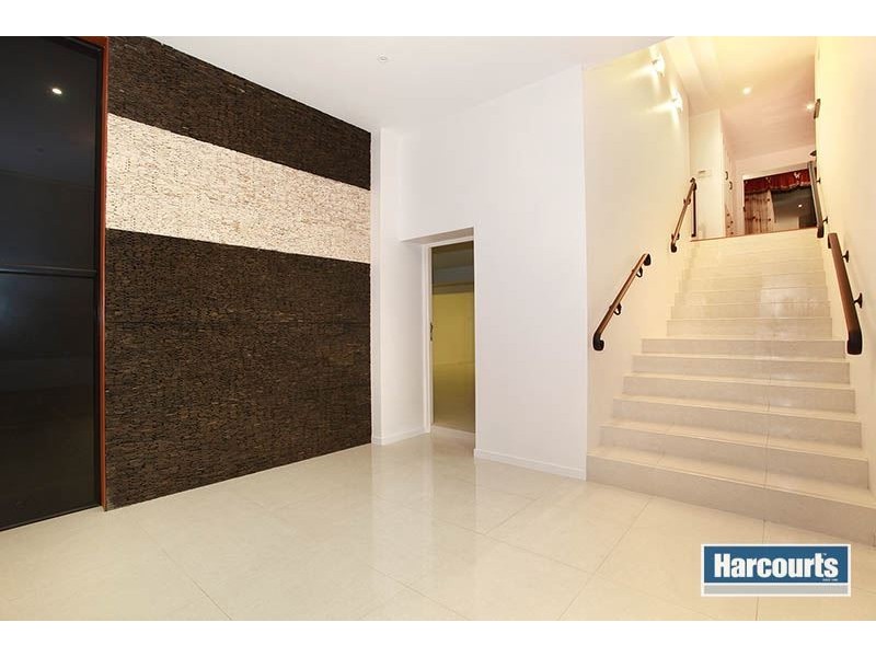 68 Mount Ommaney Drive, Jindalee QLD 4074