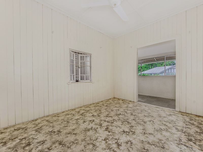 77 Heussler Terrace, Milton QLD 4064