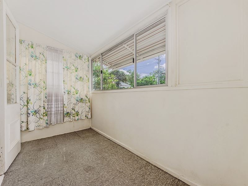 77 Heussler Terrace, Milton QLD 4064