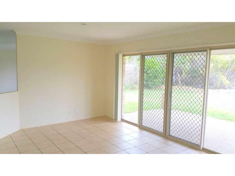 19 Christopher Place, Sinnamon Park QLD 4073