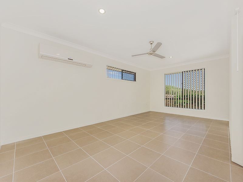 9 Huxley Street, Redbank Plains QLD 4301