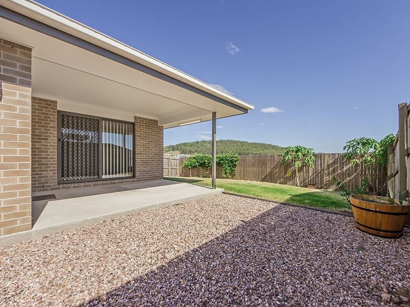 9 Huxley Street, Redbank Plains QLD 4301
