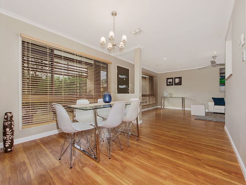 28 Kalbarri Street, Riverhills QLD 4074