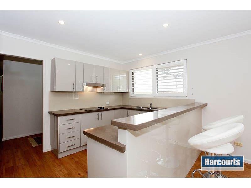 70 Mount Ommaney Drive, Jindalee QLD 4074