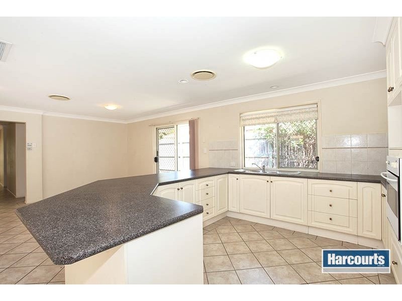 20 Derwent Place, Riverhills QLD 4074