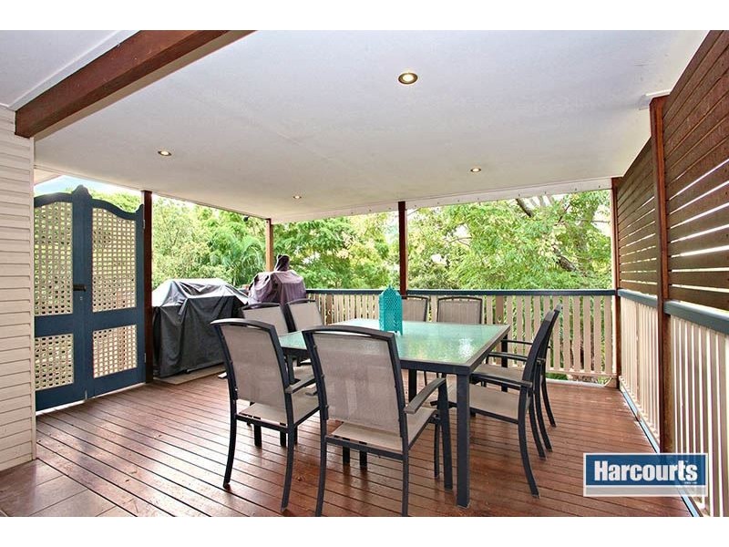 45 Brownie Street, Jamboree Heights QLD 4074