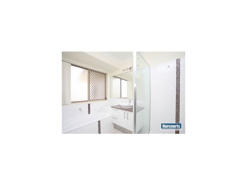 5 Perregreen Street, Doolandella QLD 4077