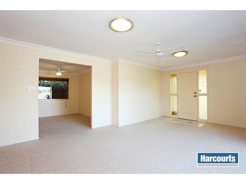 2 Atlas Place, Chapel Hill QLD 4069
