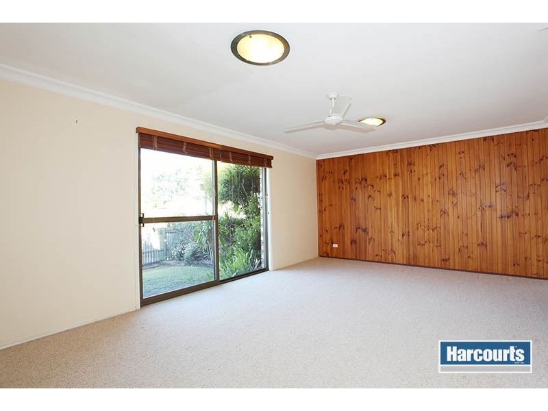 2 Atlas Place, Chapel Hill QLD 4069