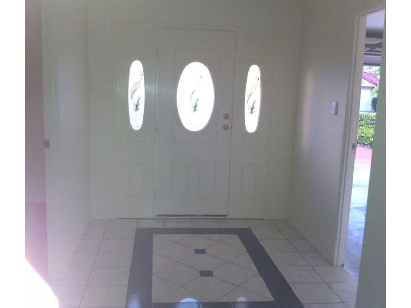 8 Girraween Close, Riverhills QLD 4074