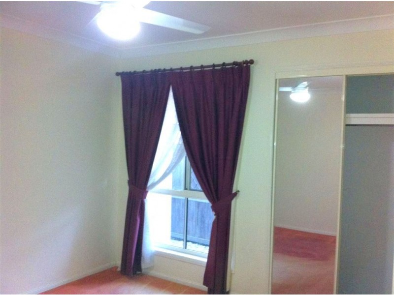 8 Girraween Close, Riverhills QLD 4074