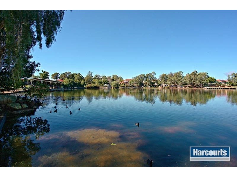 70 Wivenhoe Circuit, Forest Lake QLD 4078