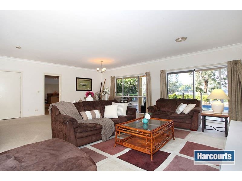 70 Wivenhoe Circuit, Forest Lake QLD 4078